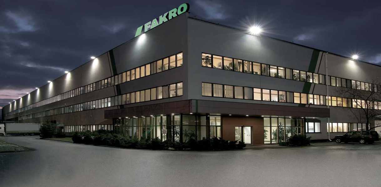 FAKRO（法克罗）-全球专业的斜屋顶天窗领导品牌   www.fakro58.com